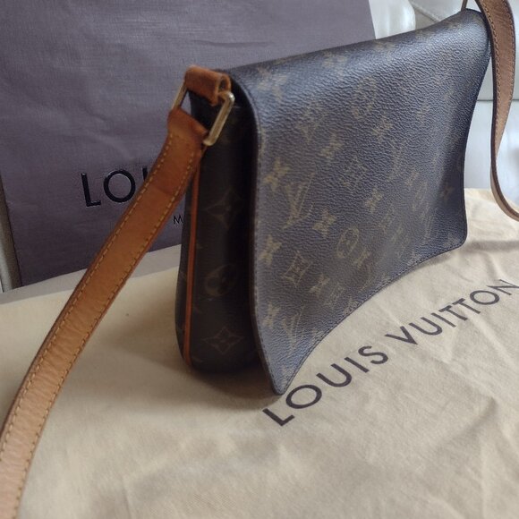 💯% Authentic Louis Vuitton Musette Tango Bag - Picture 11 of 14